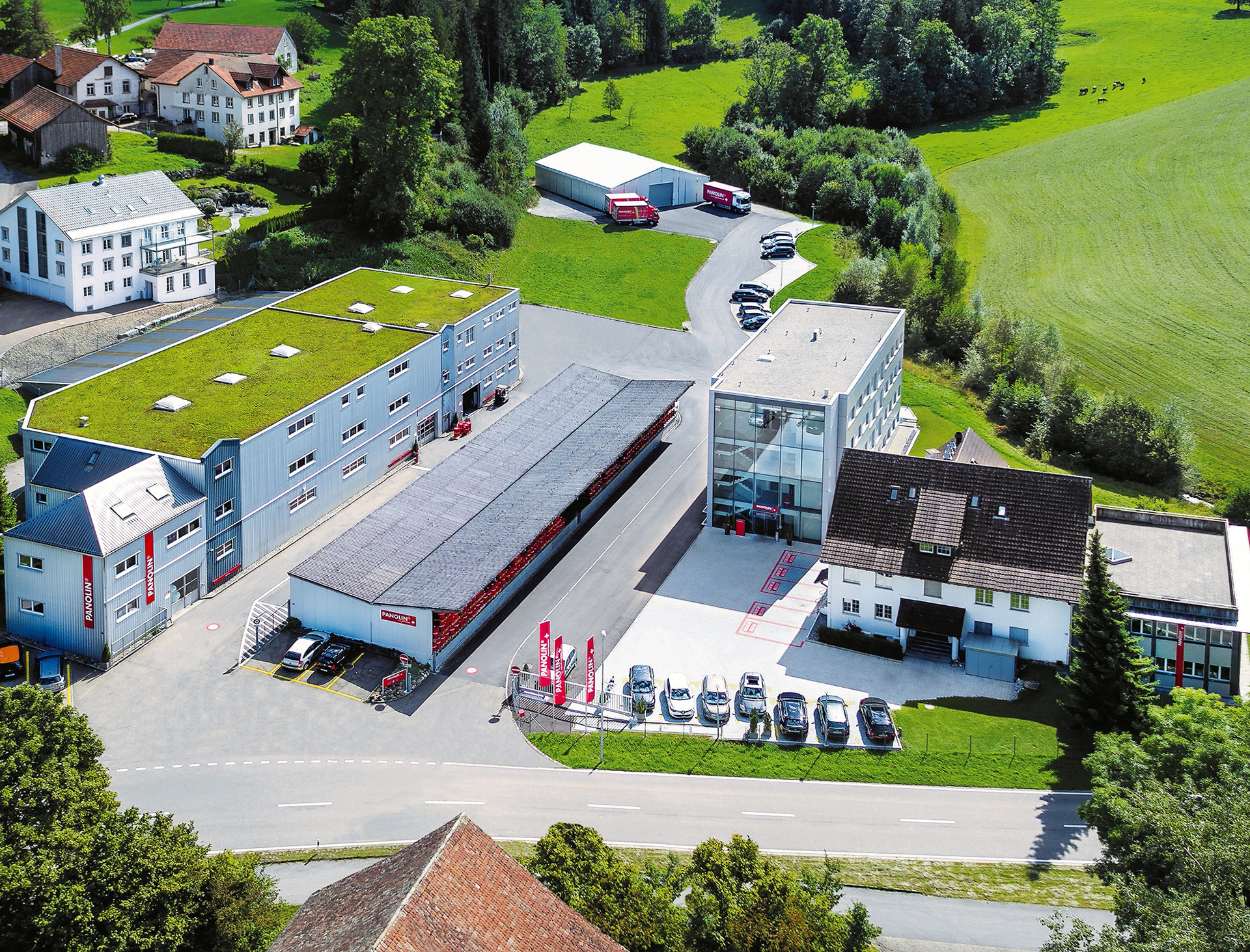 Betriebsbesichtigungen und Fachveranstaltungen für Kunden und Partner – Einblick in Produktion und Anwendung.